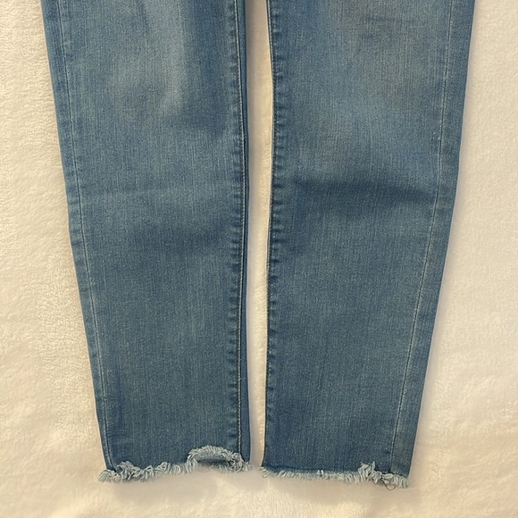 Banana Republic Light Wash Skinny Jeans Size 32L - Picture 5 of 10